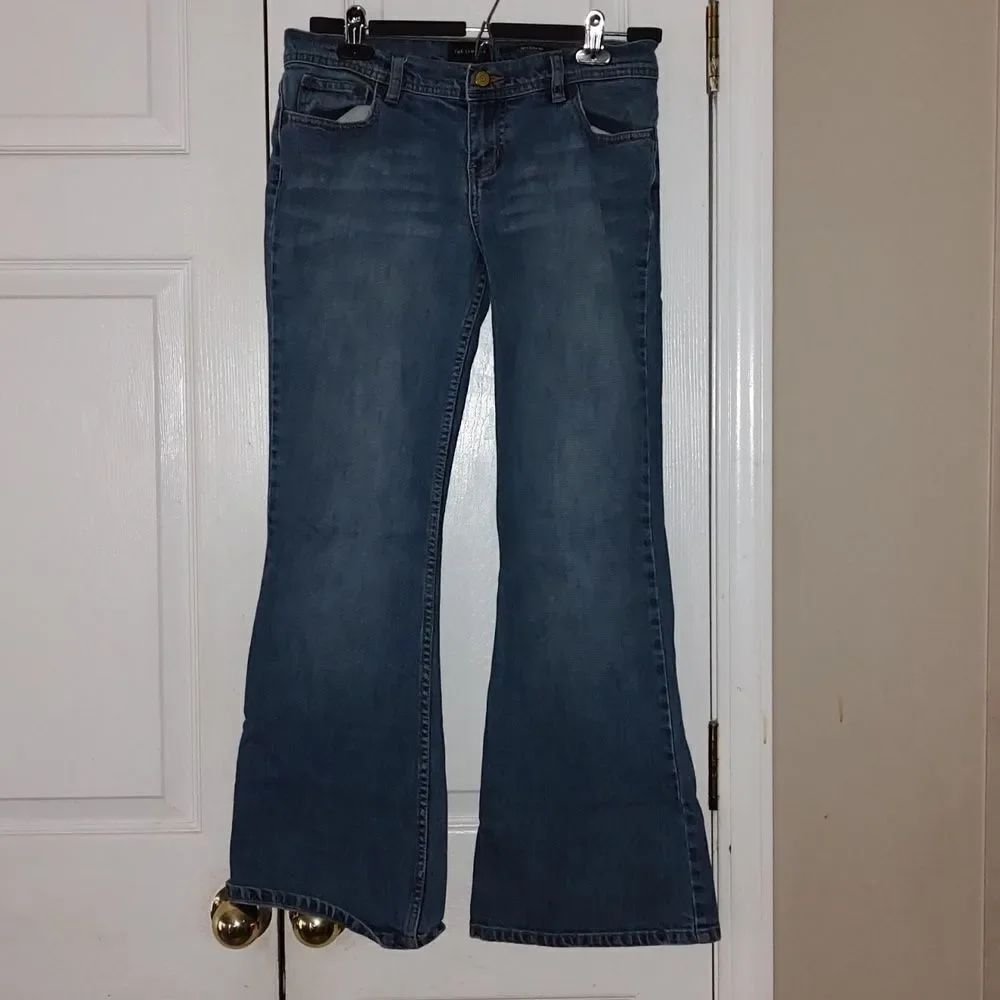 The Limited Sexy Drew Fit wide leg flare jeans Sz 6
